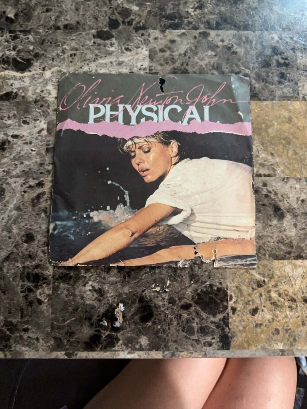 Olivia Newton John Physical Japanese 7" vinyl — ,